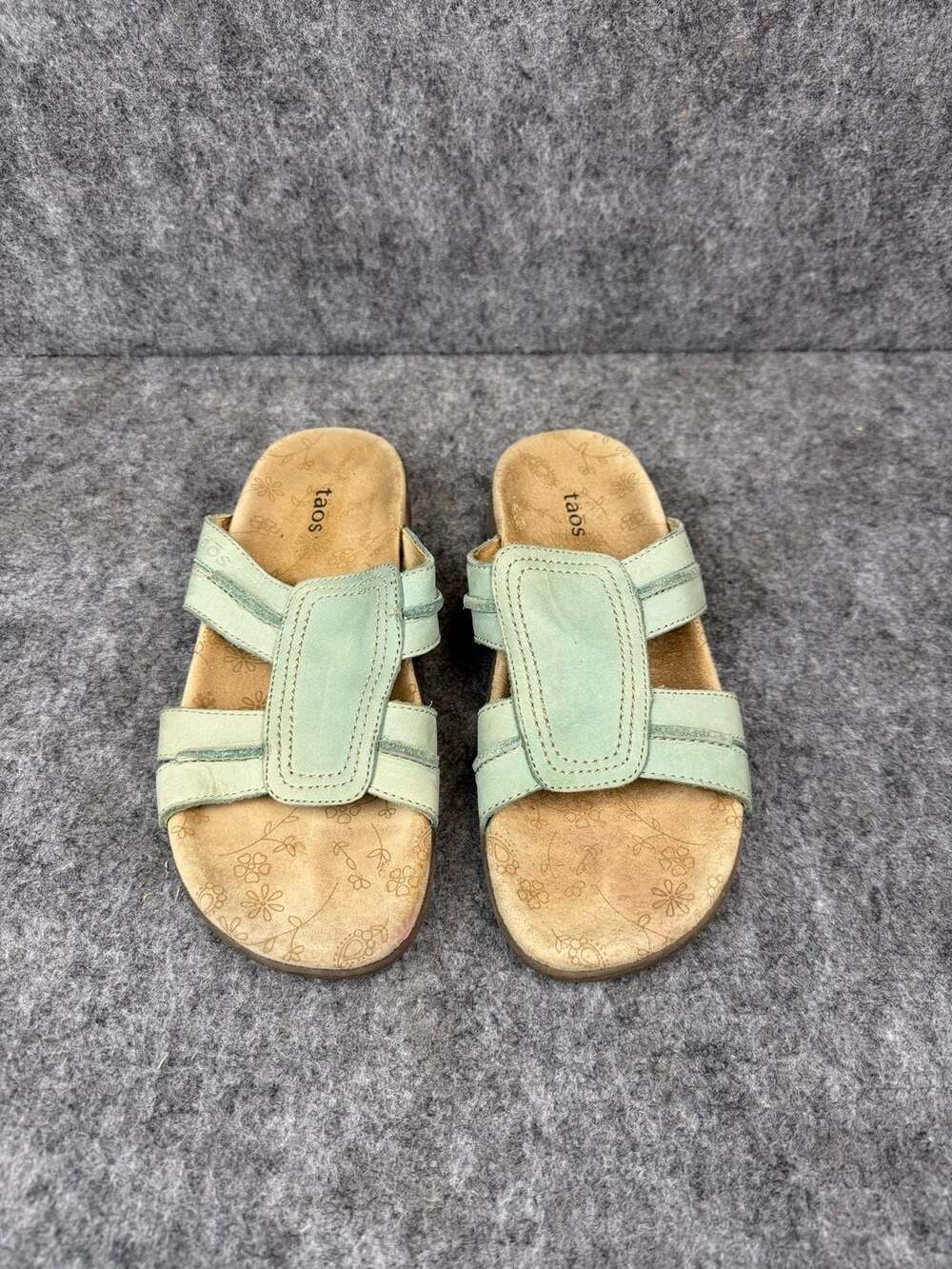 Taos Candice Leather Sandal Size 7 Sky Blue